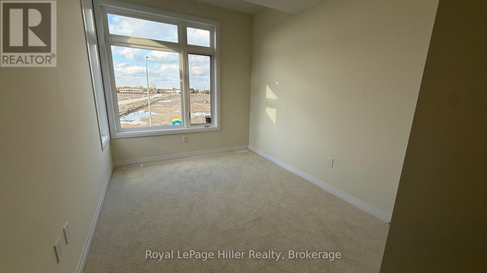 












943 DOURO STREET

,
Stratford,




Ontario
N5A0M2

