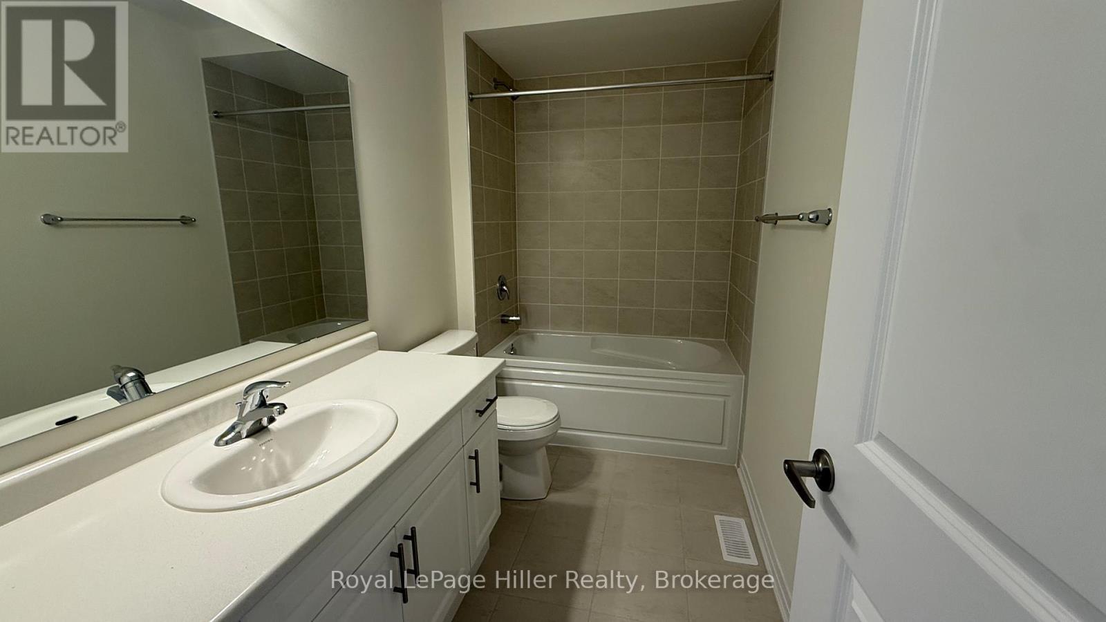 












943 DOURO STREET

,
Stratford,




Ontario
N5A0M2

