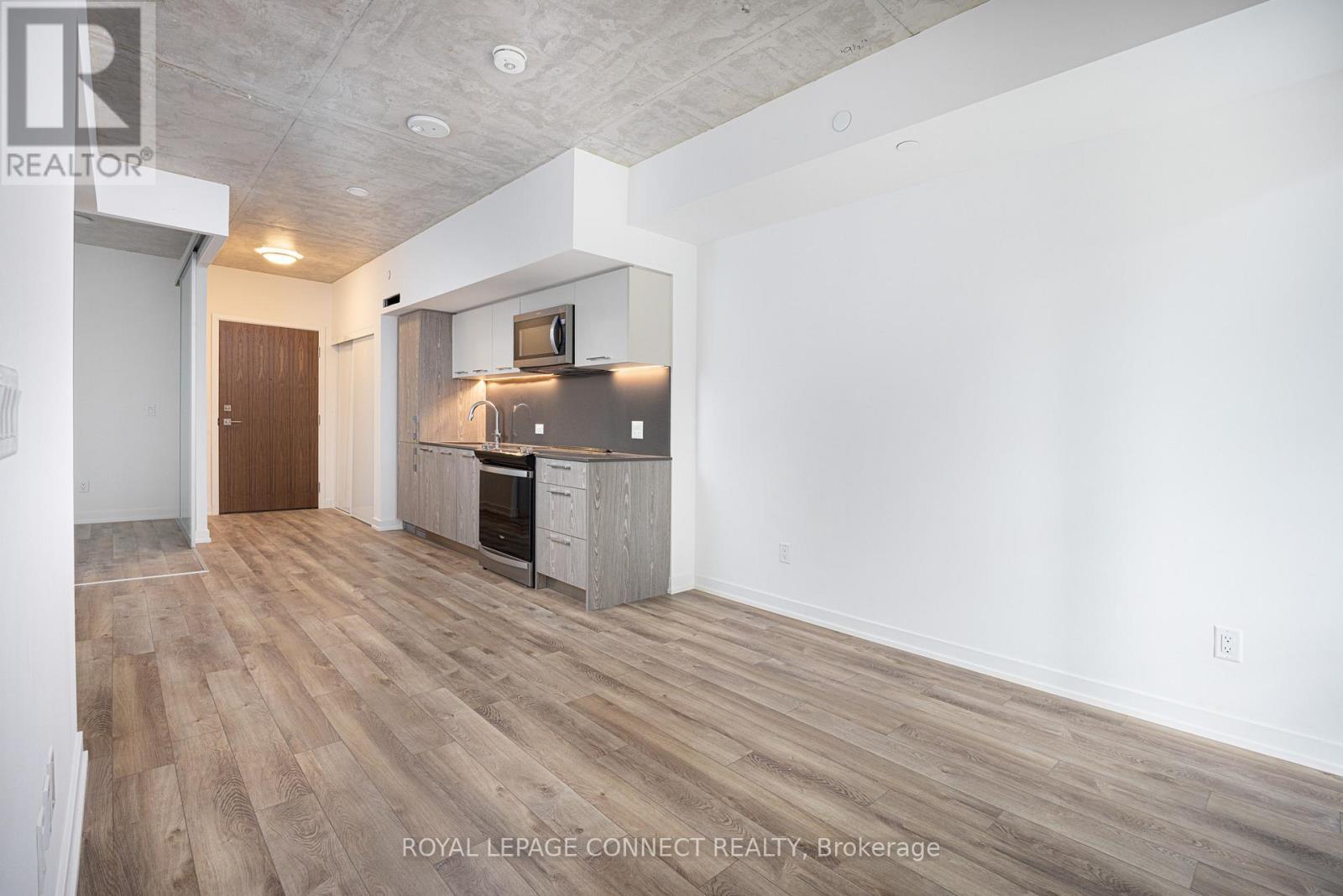 












204 - 45 BASEBALL PLACE

,
Toronto,




Ontario
M4M0H1

