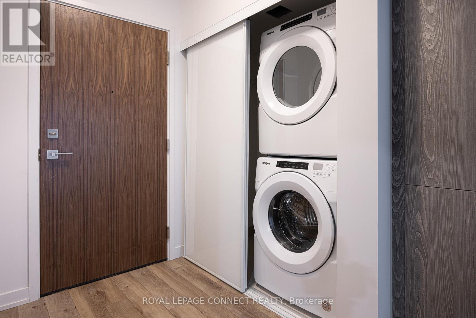 












204 - 45 BASEBALL PLACE

,
Toronto,




Ontario
M4M0H1

