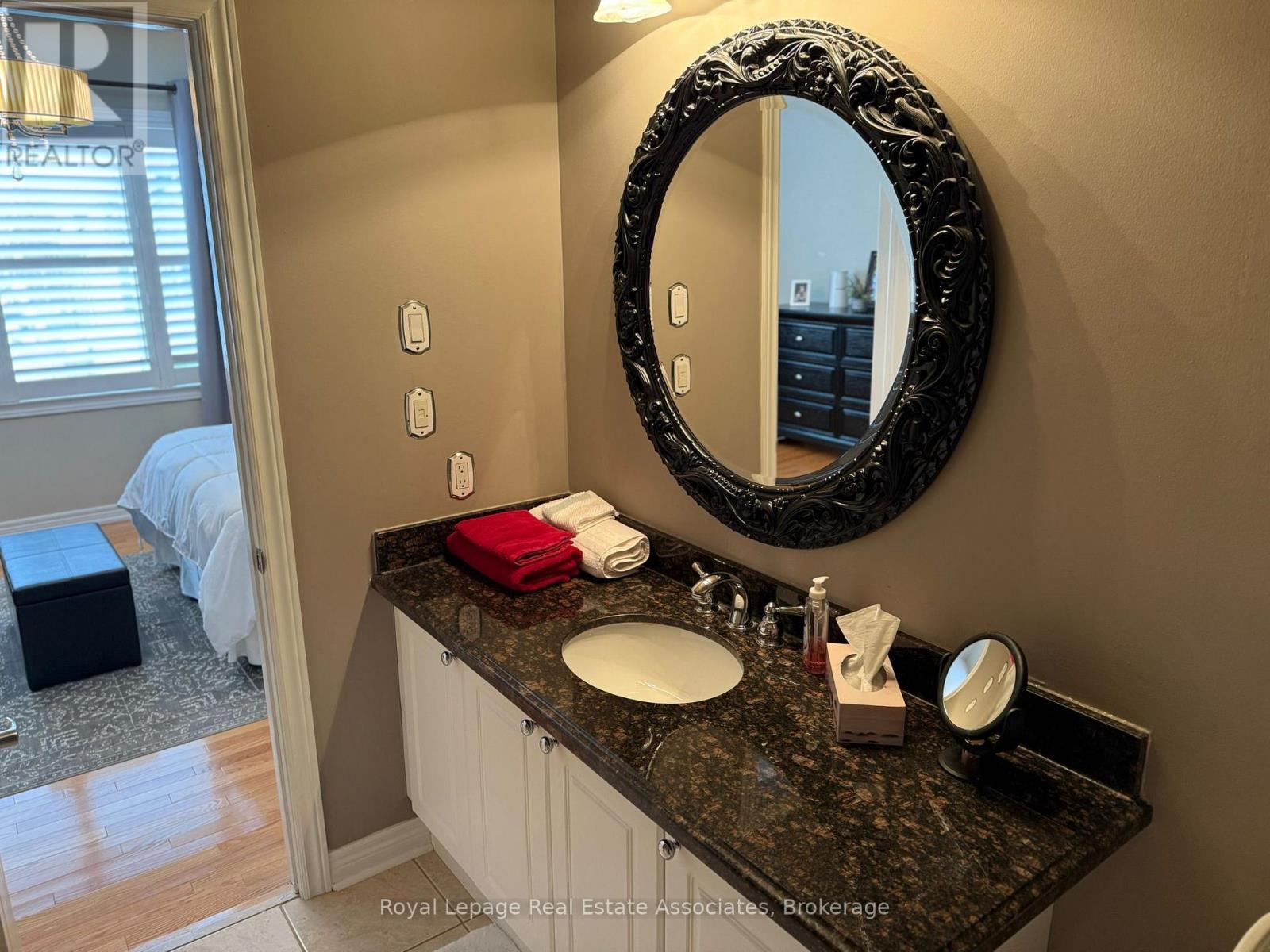 












37 CHEVROLET DRIVE

,
Brampton,




Ontario
L7A3C3

