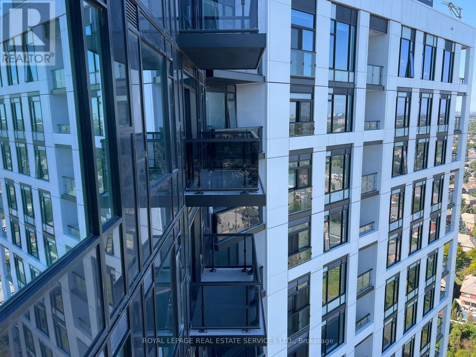 












2713 - 2495 EGLINTON AVENUE W

,
Mississauga,




Ontario
L5M2T2

