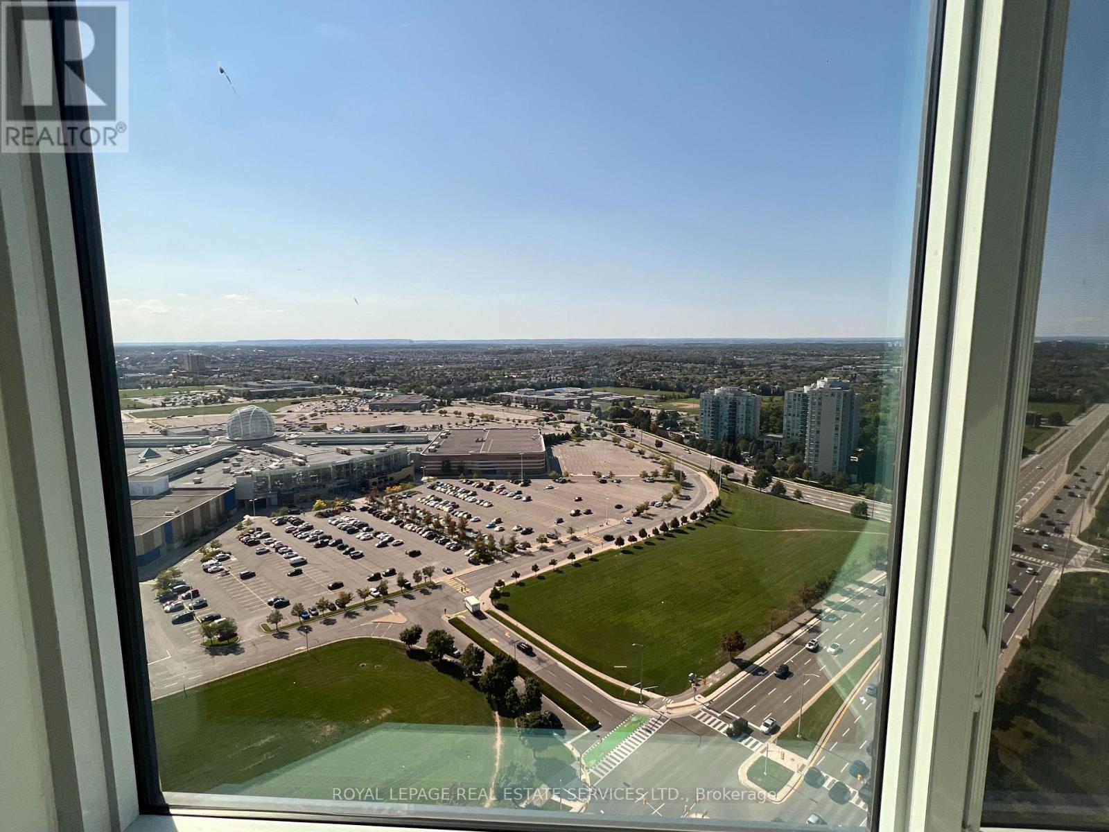 












2713 - 2495 EGLINTON AVENUE W

,
Mississauga,




Ontario
L5M2T2

