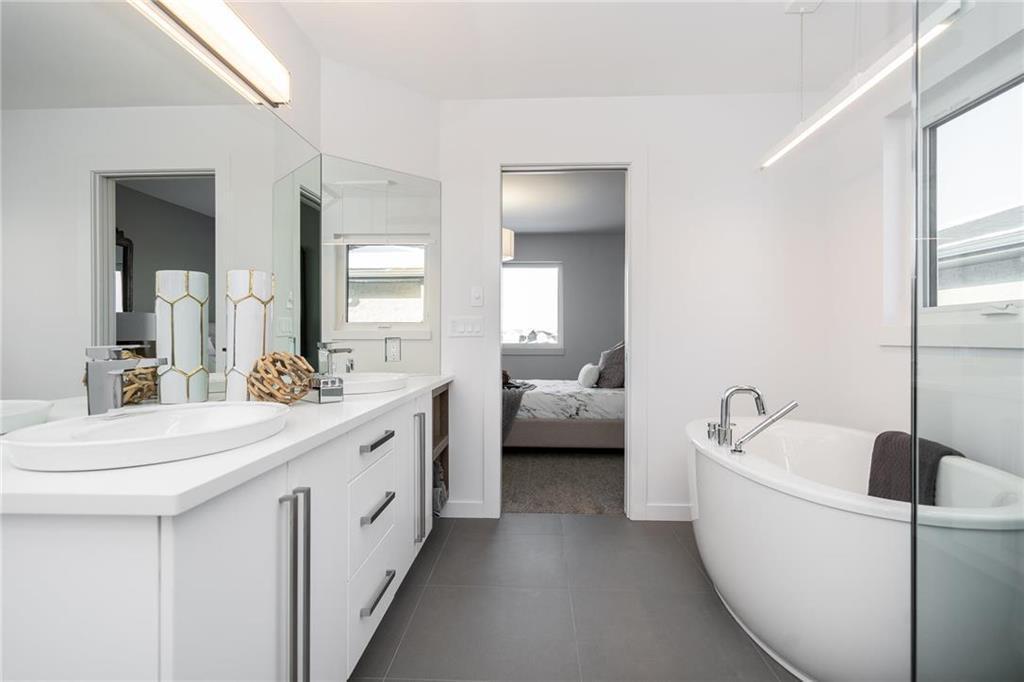 












19 Raven Road

,
Winnipeg,




Manitoba
R3X0C2

