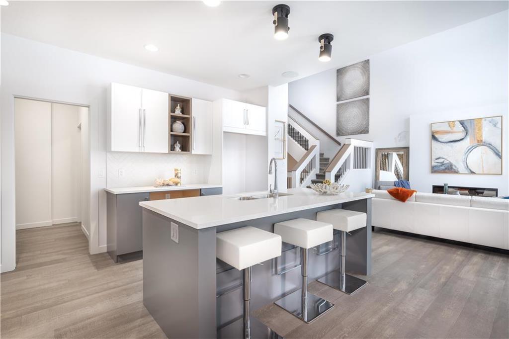 












19 Raven Road

,
Winnipeg,




Manitoba
R3X0C2

