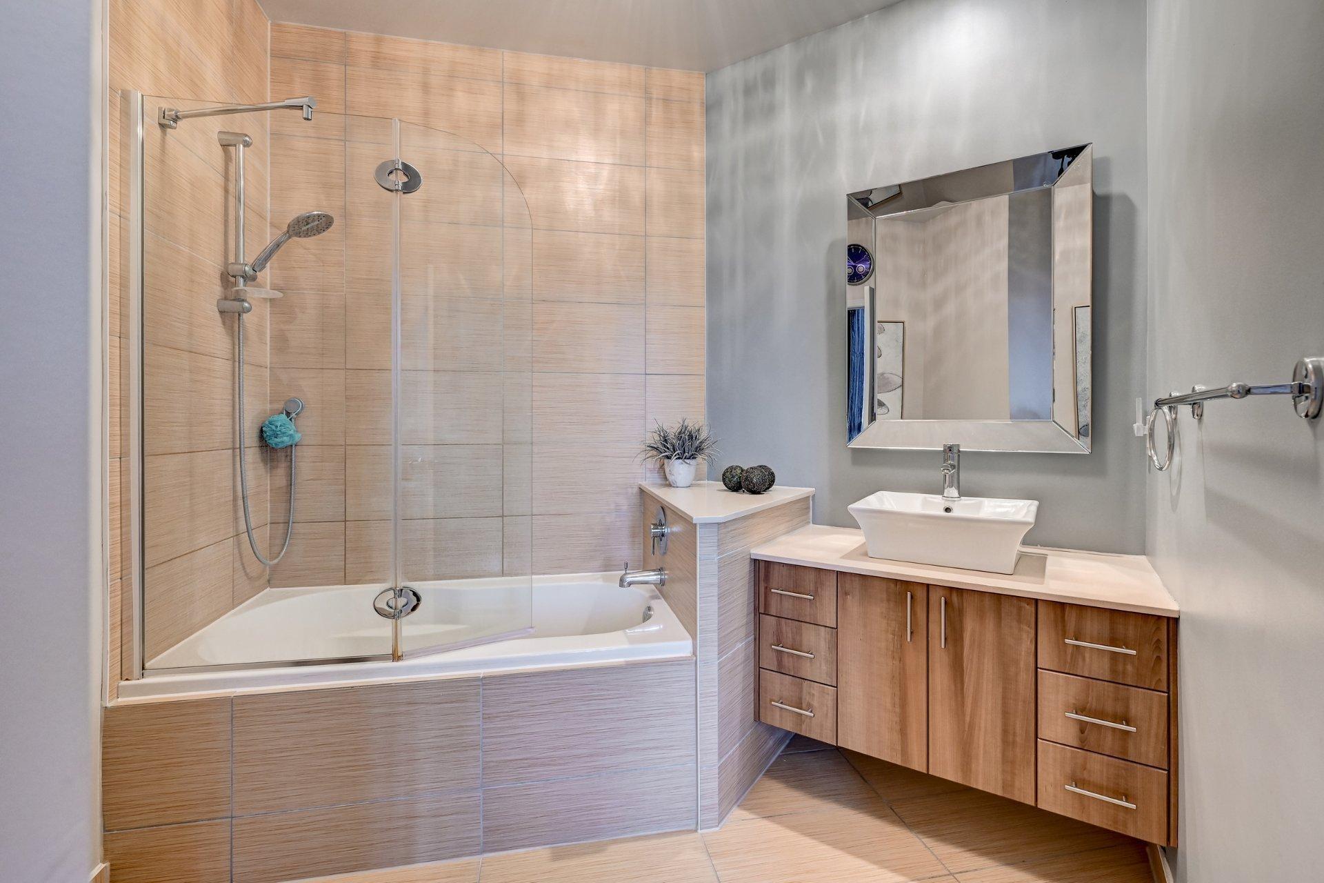 









4975


Rue Jean-Talon O.

, 1211,
Montréal (Côte-des-Neiges/Notre-Dame-de-Grâce),




QC
H4P1W7

