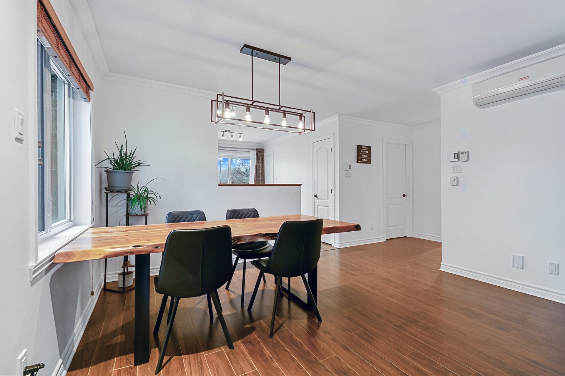 









471


Place du Louvre

,
Mascouche,




QC
J7K0M1

