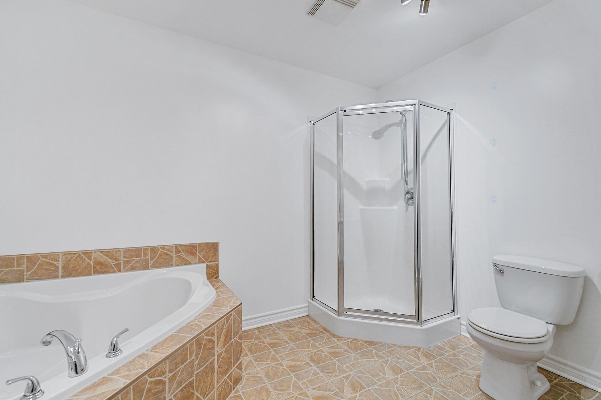 









471


Place du Louvre

,
Mascouche,




QC
J7K0M1

