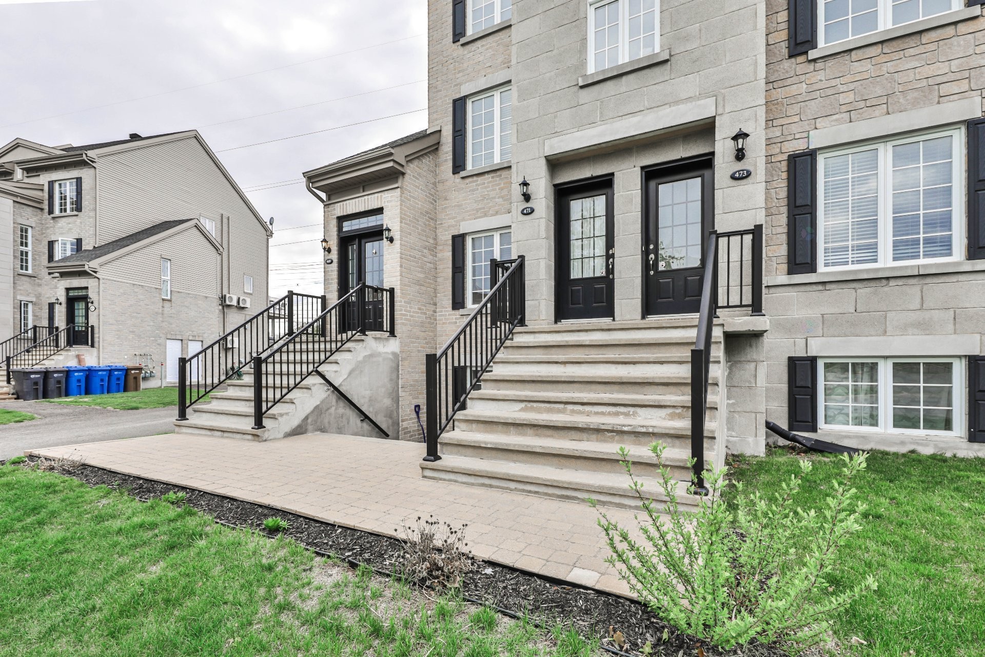 









471


Place du Louvre

,
Mascouche,




QC
J7K0M1

