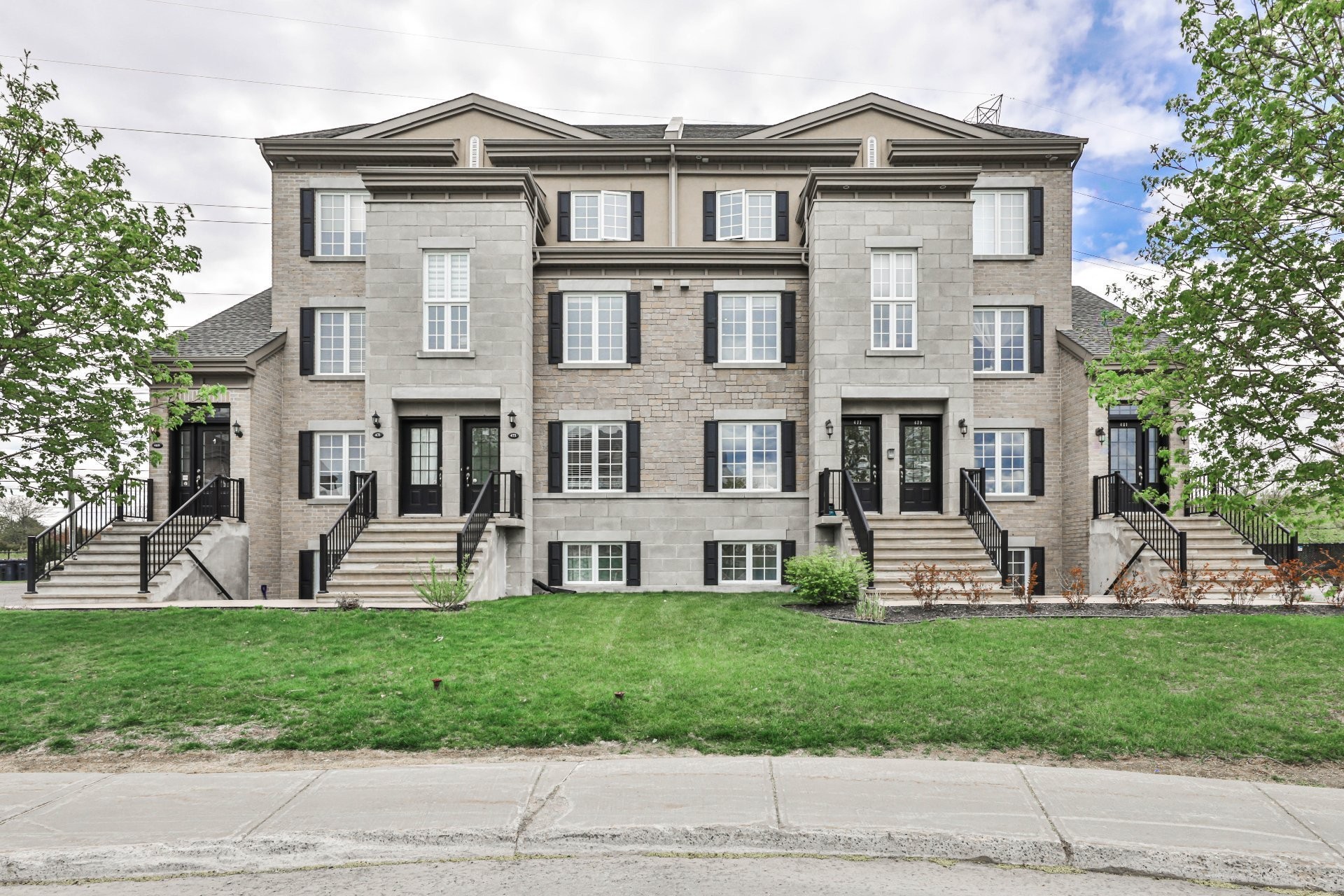 









471


Place du Louvre

,
Mascouche,




QC
J7K0M1

