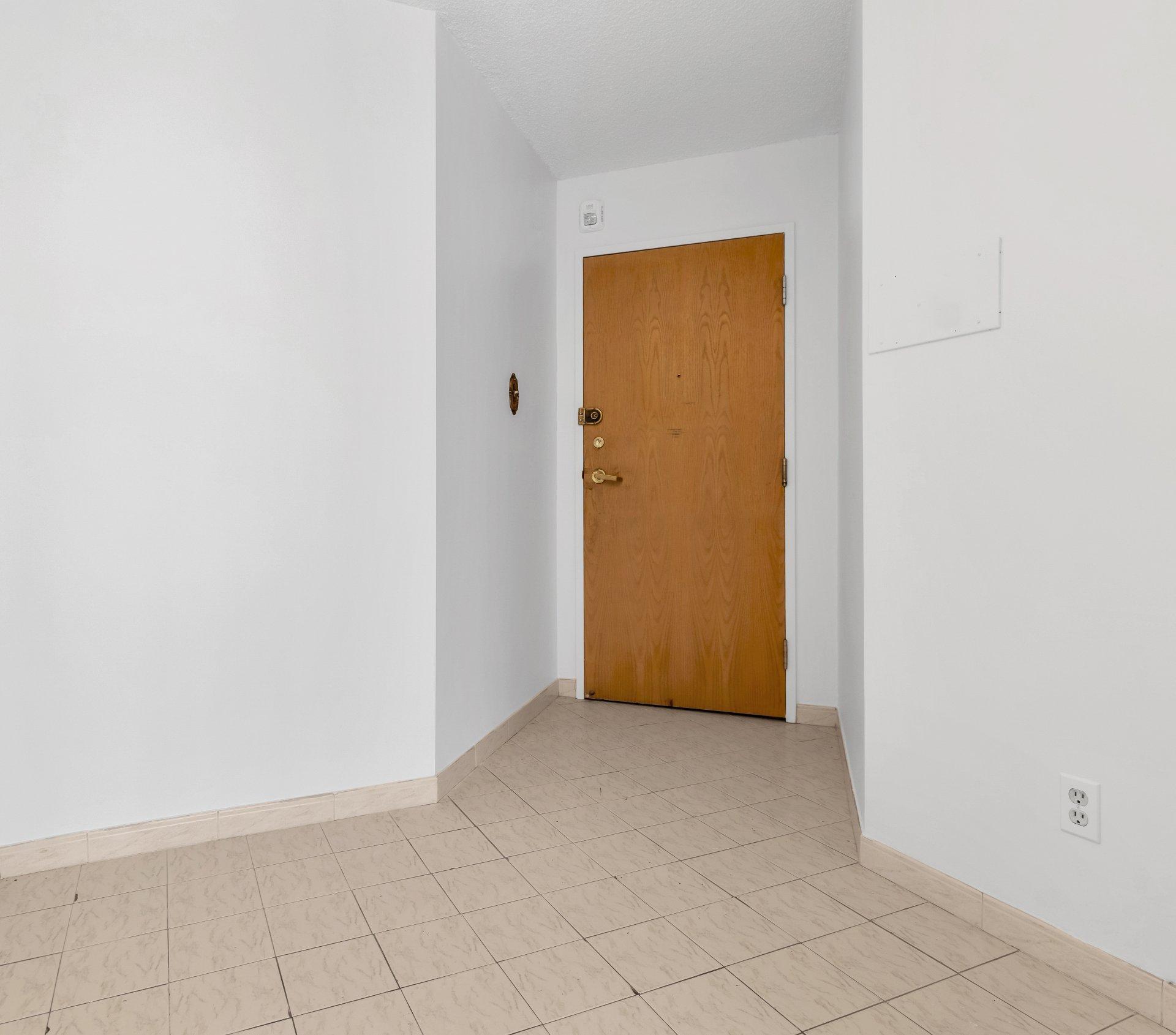 









6850


Boul. des Roseraies

, 607,
Montréal (Anjou),




QC
H1M3B8

