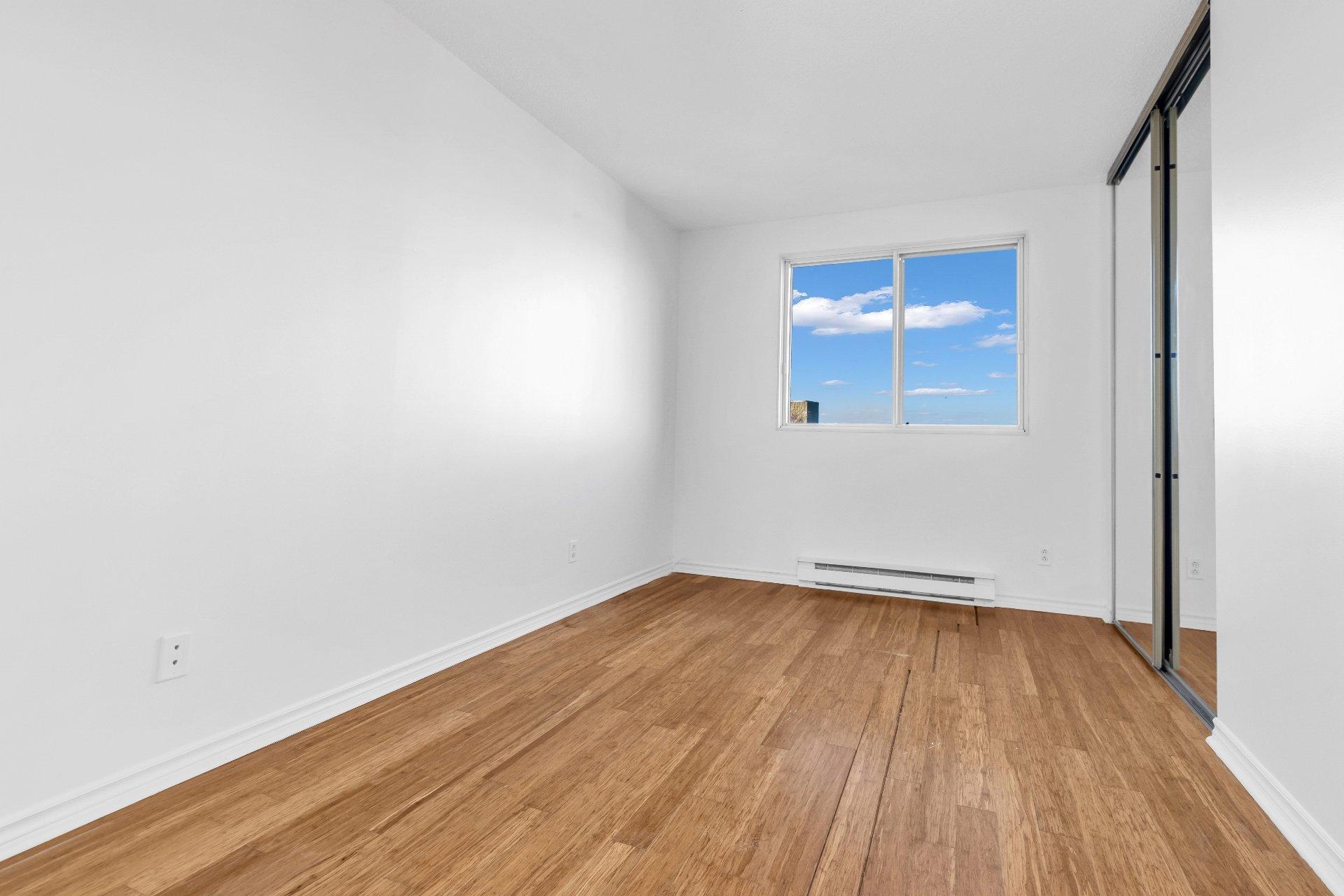 









6850


Boul. des Roseraies

, 607,
Montréal (Anjou),




QC
H1M3B8

