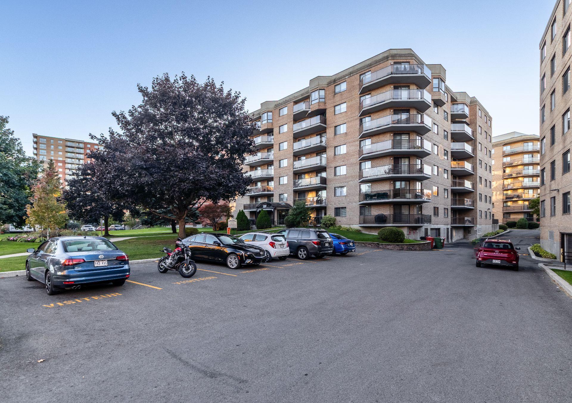 









6850


Boul. des Roseraies

, 607,
Montréal (Anjou),




QC
H1M3B8

