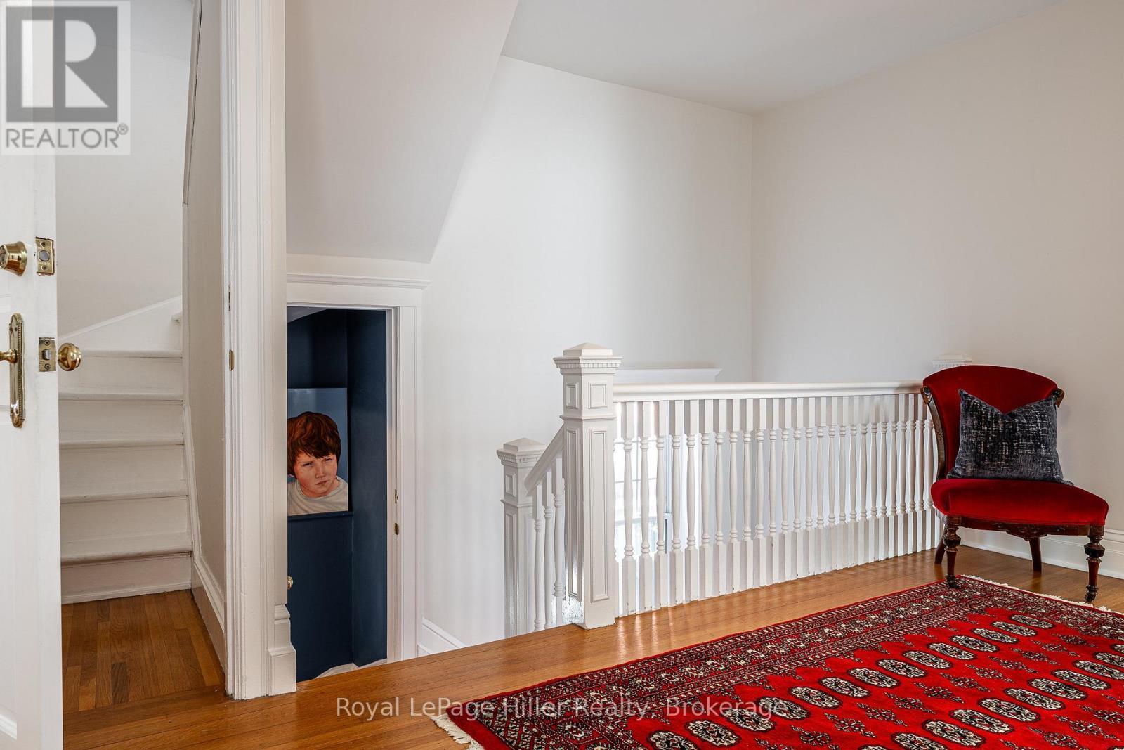 












180 ELIZABETH STREET

,
Stratford,




Ontario
N5A4Z3

