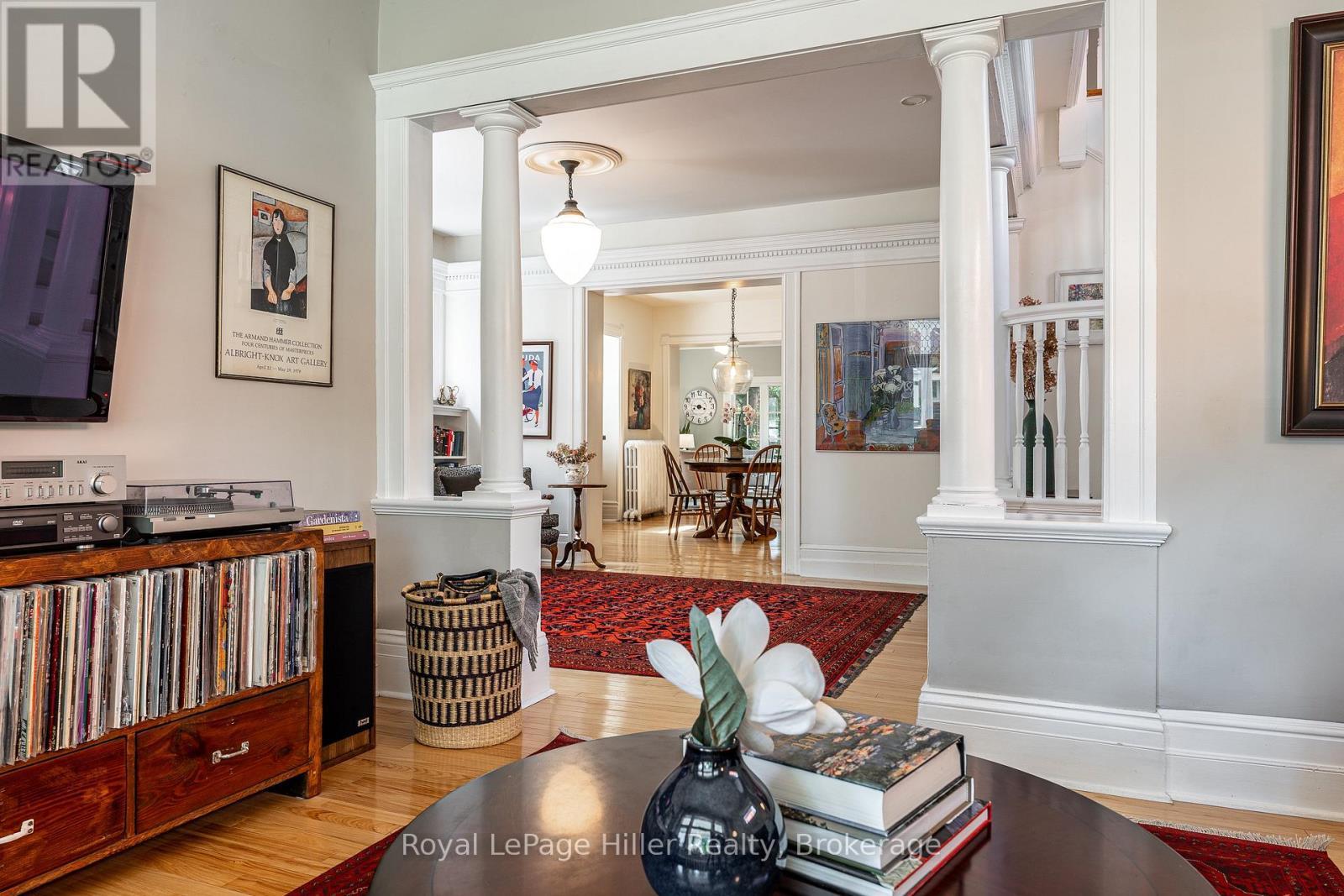 












180 ELIZABETH STREET

,
Stratford,




Ontario
N5A4Z3

