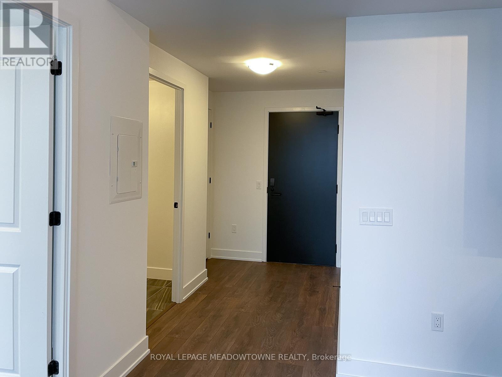 












201 - 2343 KHALSA GATE

,
Oakville,




Ontario
L6M5R6

