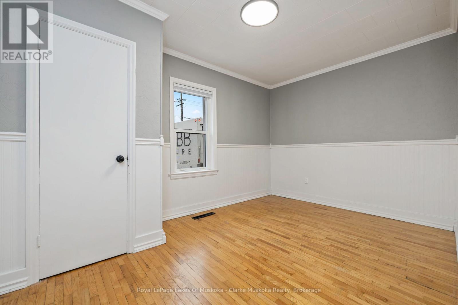 












57 CASCADE STREET

,
Parry Sound,




Ontario
P2A1K3

