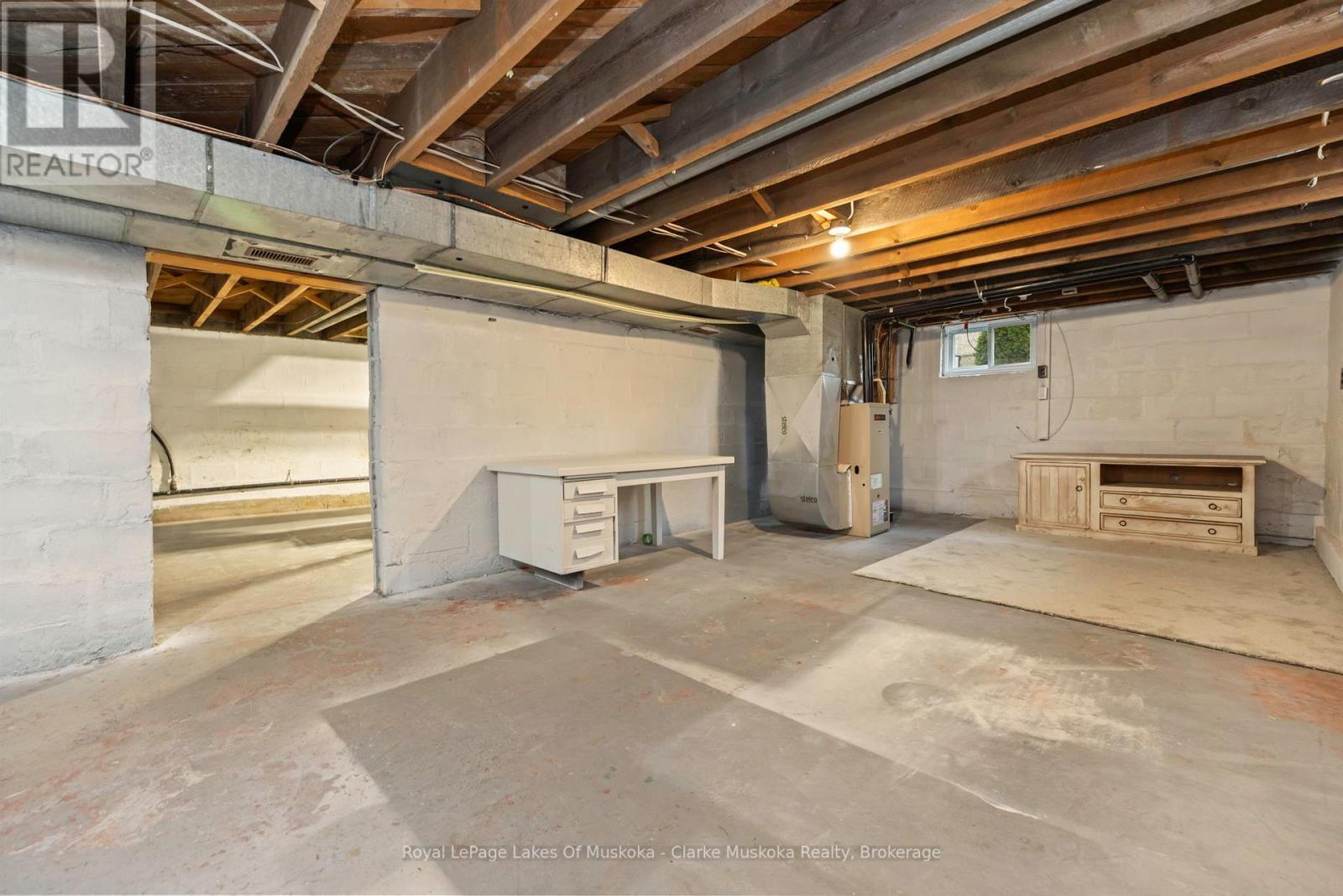 












57 CASCADE STREET

,
Parry Sound,




Ontario
P2A1K3

