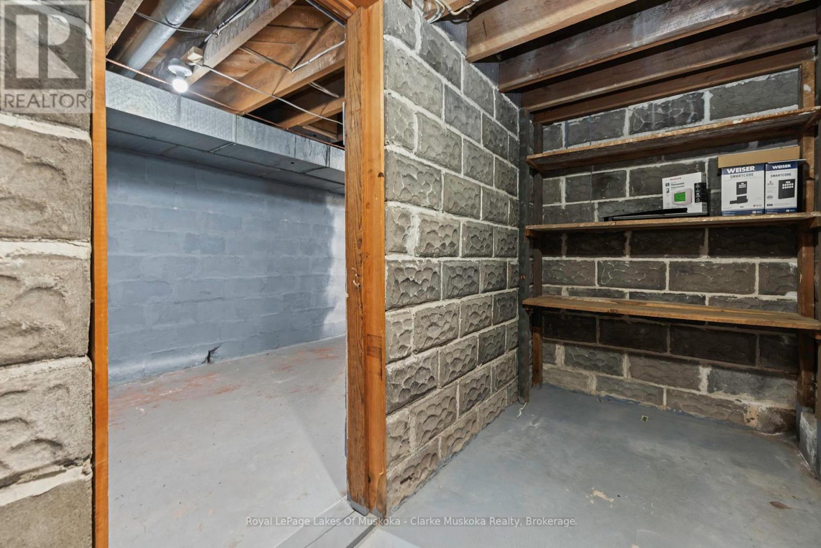 












57 CASCADE STREET

,
Parry Sound,




Ontario
P2A1K3

