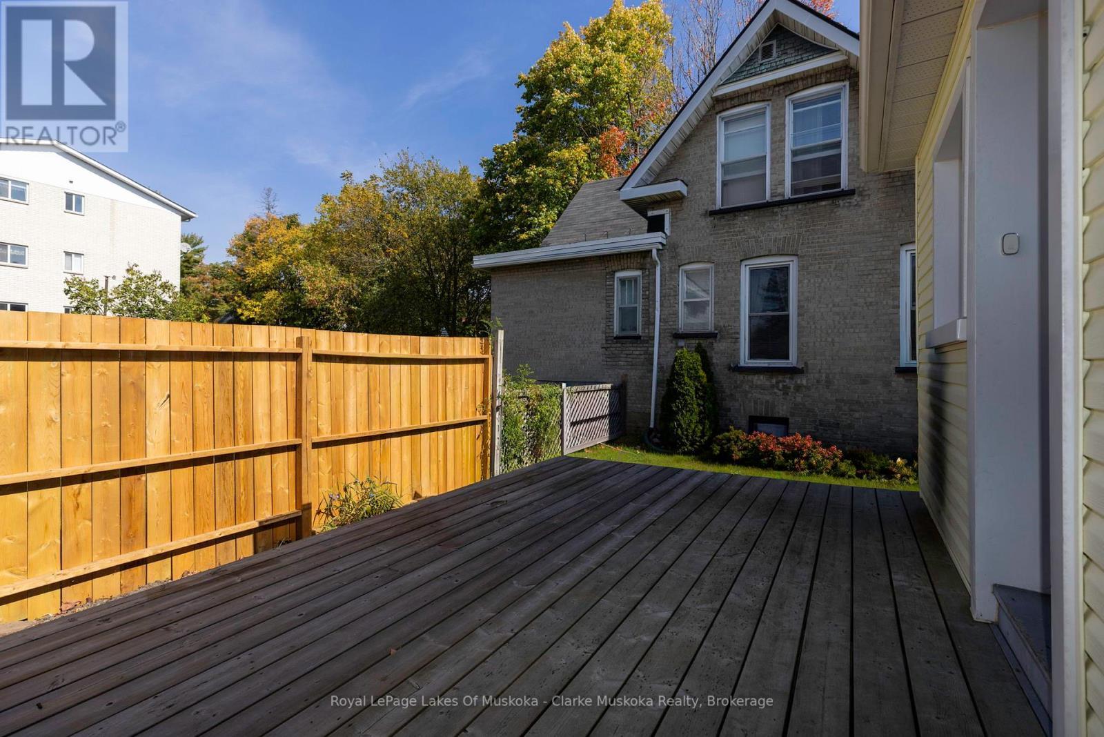 












57 CASCADE STREET

,
Parry Sound,




Ontario
P2A1K3

