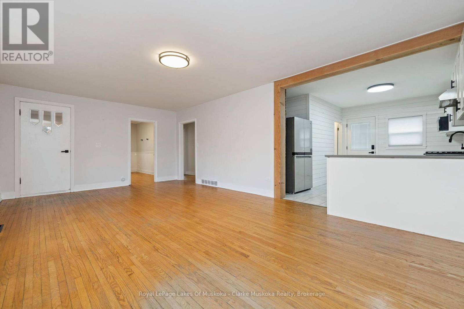 












57 CASCADE STREET

,
Parry Sound,




Ontario
P2A1K3

