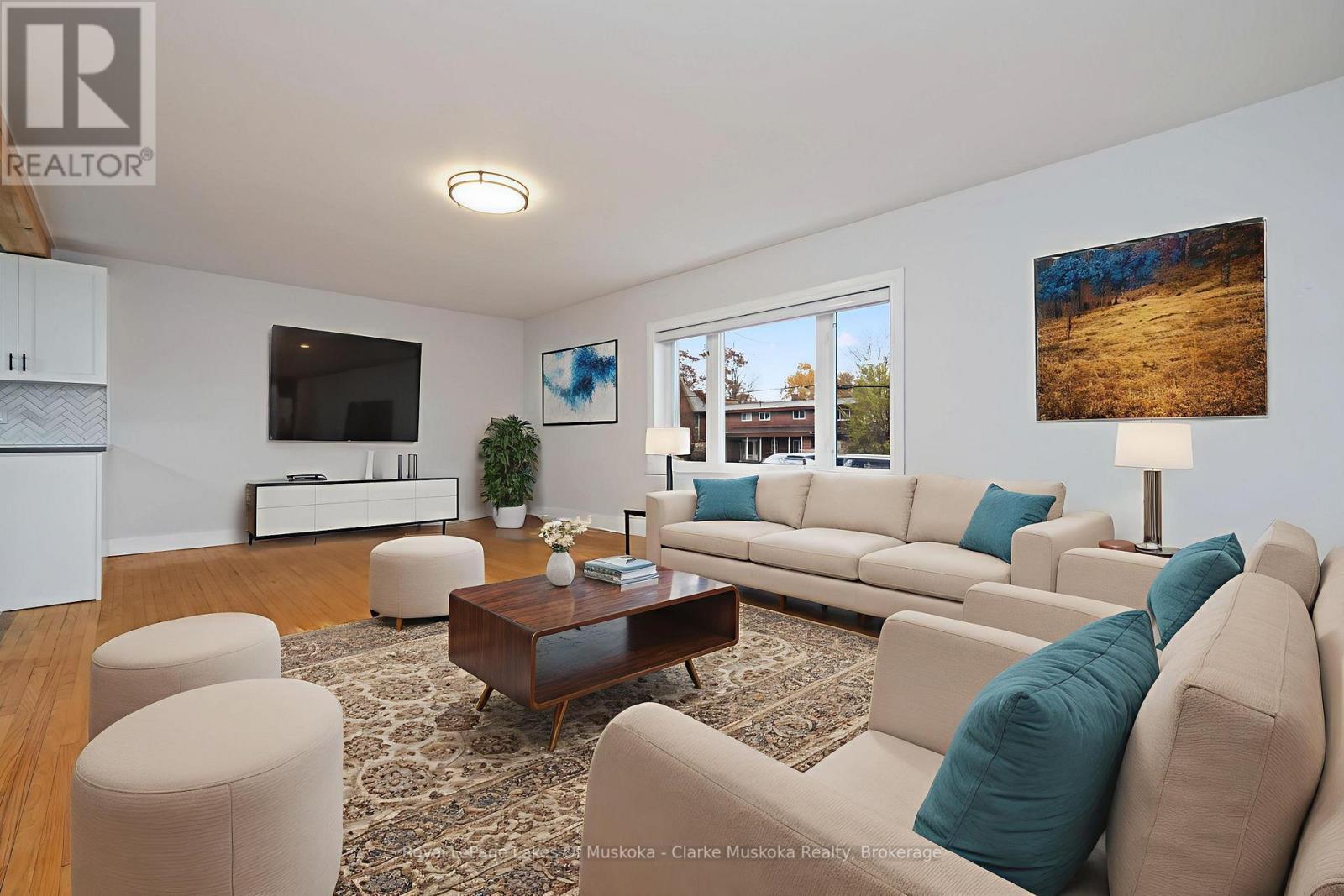 












57 CASCADE STREET

,
Parry Sound,




Ontario
P2A1K3

