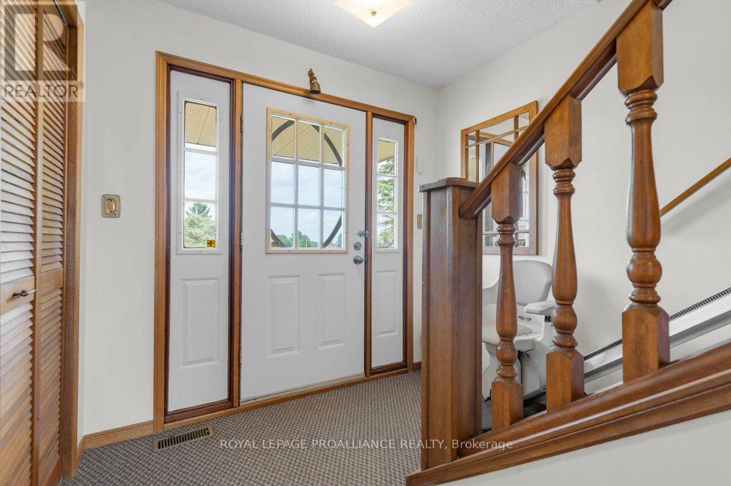 












255 HUFFMAN ROAD

,
Quinte West (Murray Ward),




Ontario
K0K2C0

