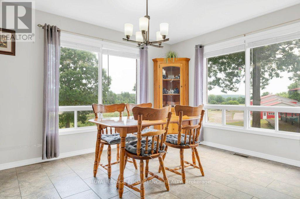 












255 HUFFMAN ROAD

,
Quinte West (Murray Ward),




Ontario
K0K2C0

