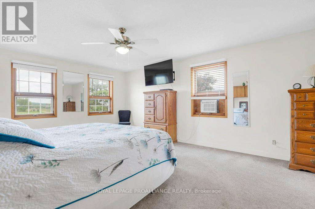 












255 HUFFMAN ROAD

,
Quinte West (Murray Ward),




Ontario
K0K2C0

