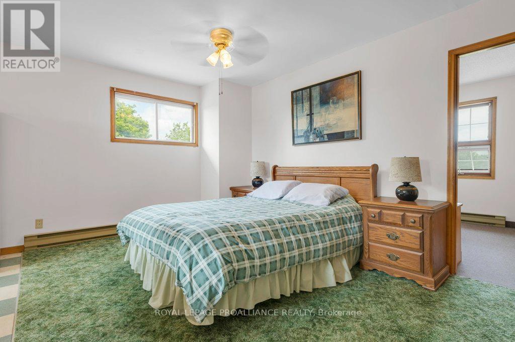 












255 HUFFMAN ROAD

,
Quinte West (Murray Ward),




Ontario
K0K2C0

