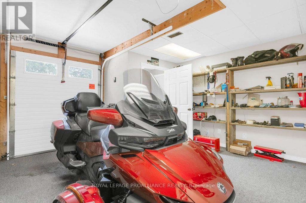 












255 HUFFMAN ROAD

,
Quinte West (Murray Ward),




Ontario
K0K2C0

