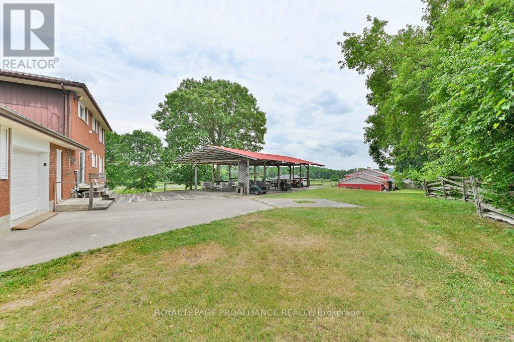 












255 HUFFMAN ROAD

,
Quinte West (Murray Ward),




Ontario
K0K2C0

