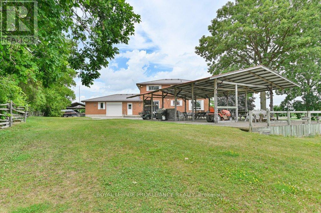 












255 HUFFMAN ROAD

,
Quinte West (Murray Ward),




Ontario
K0K2C0

