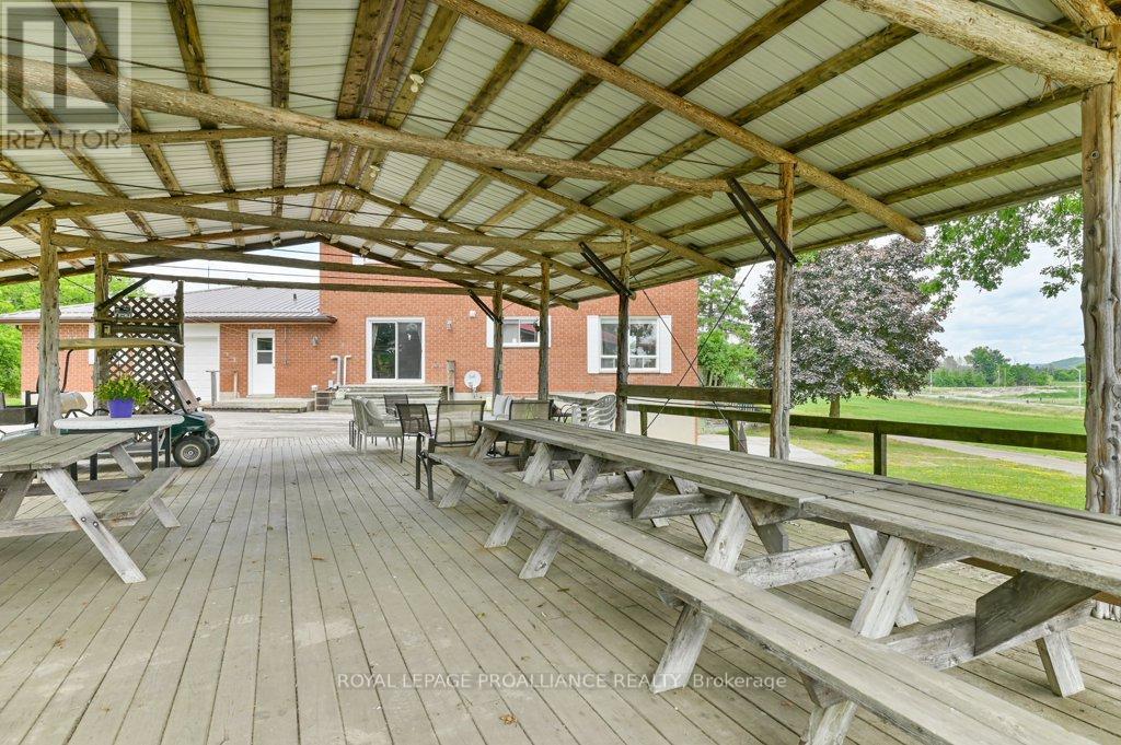 












255 HUFFMAN ROAD

,
Quinte West (Murray Ward),




Ontario
K0K2C0

