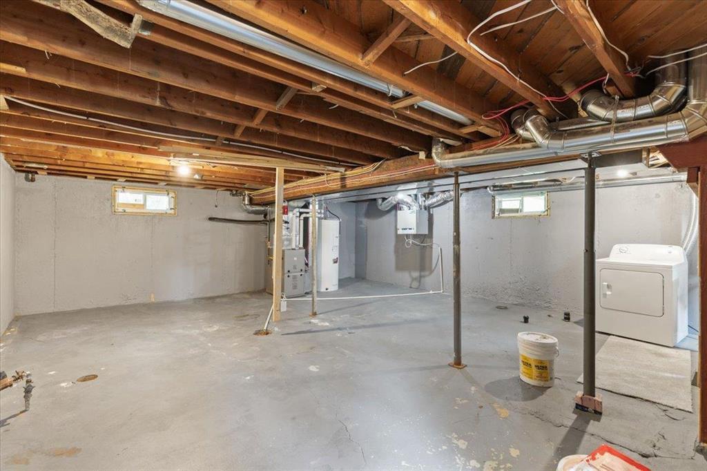 












242 Kenaston Boulevard

,
Winnipeg,




Manitoba
R3N1V4

