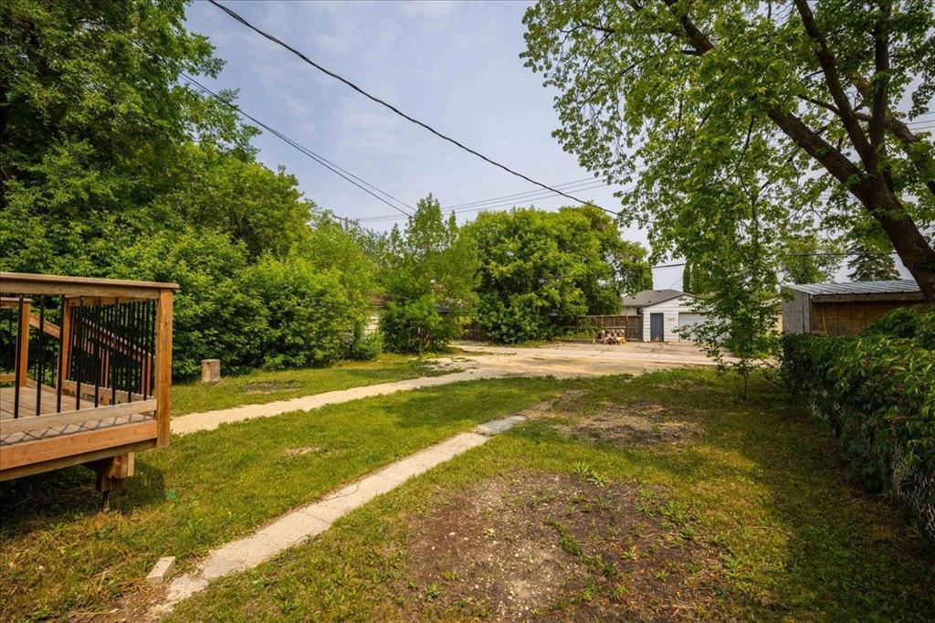 












242 Kenaston Boulevard

,
Winnipeg,




Manitoba
R3N1V4

