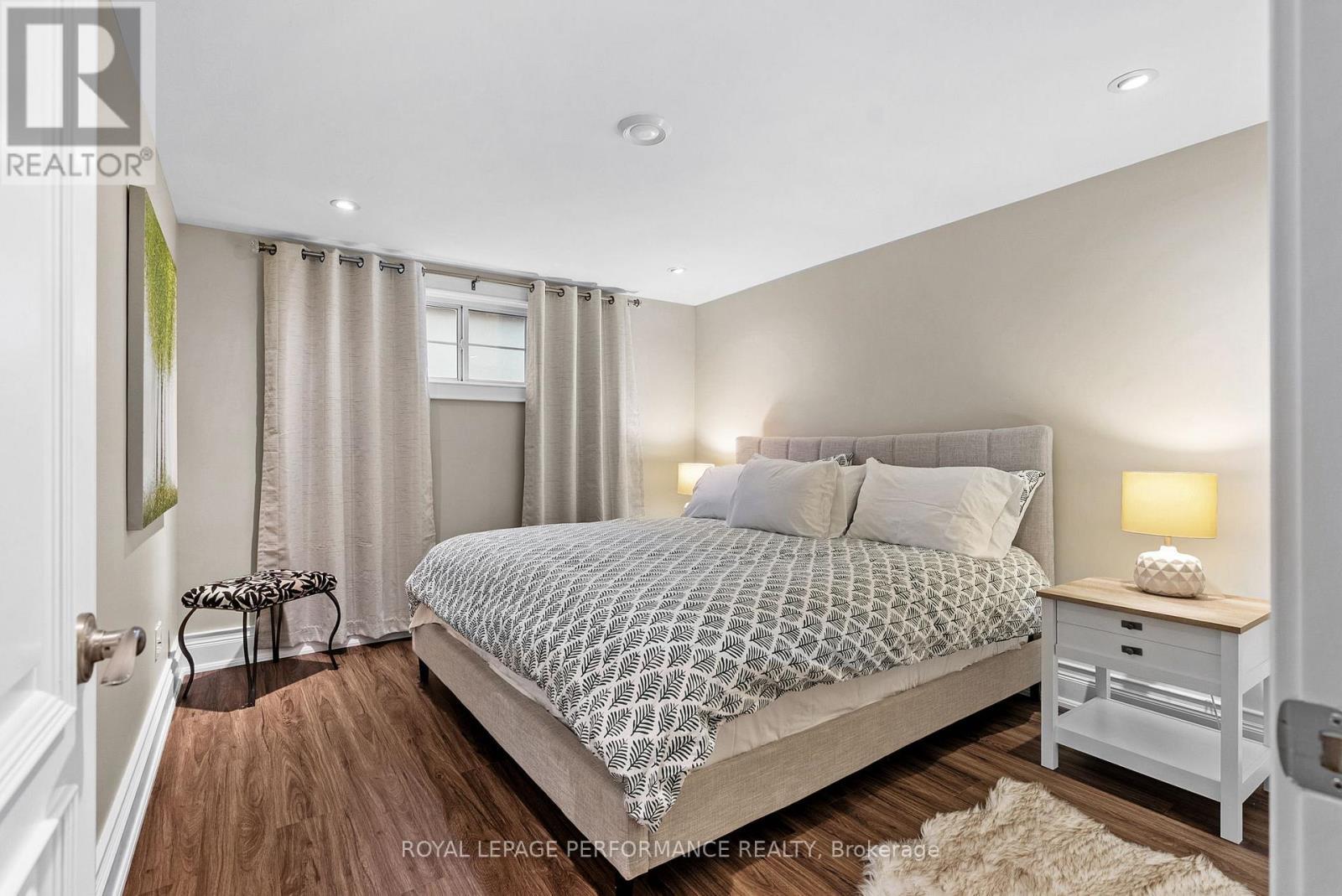 












6721 YACHT BOULEVARD

,
South Glengarry,




Ontario
K6H7N6

