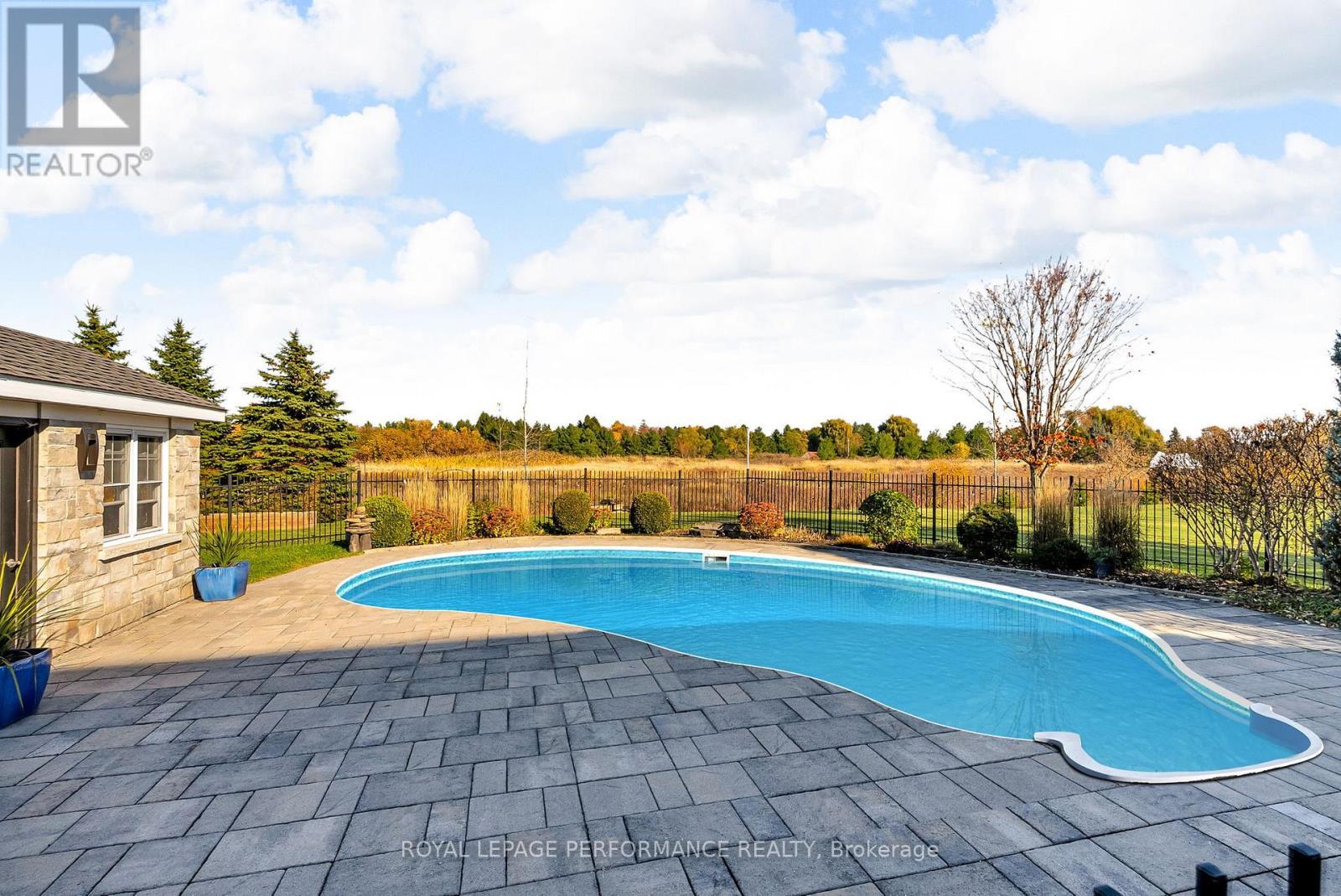 












6721 YACHT BOULEVARD

,
South Glengarry,




Ontario
K6H7N6

