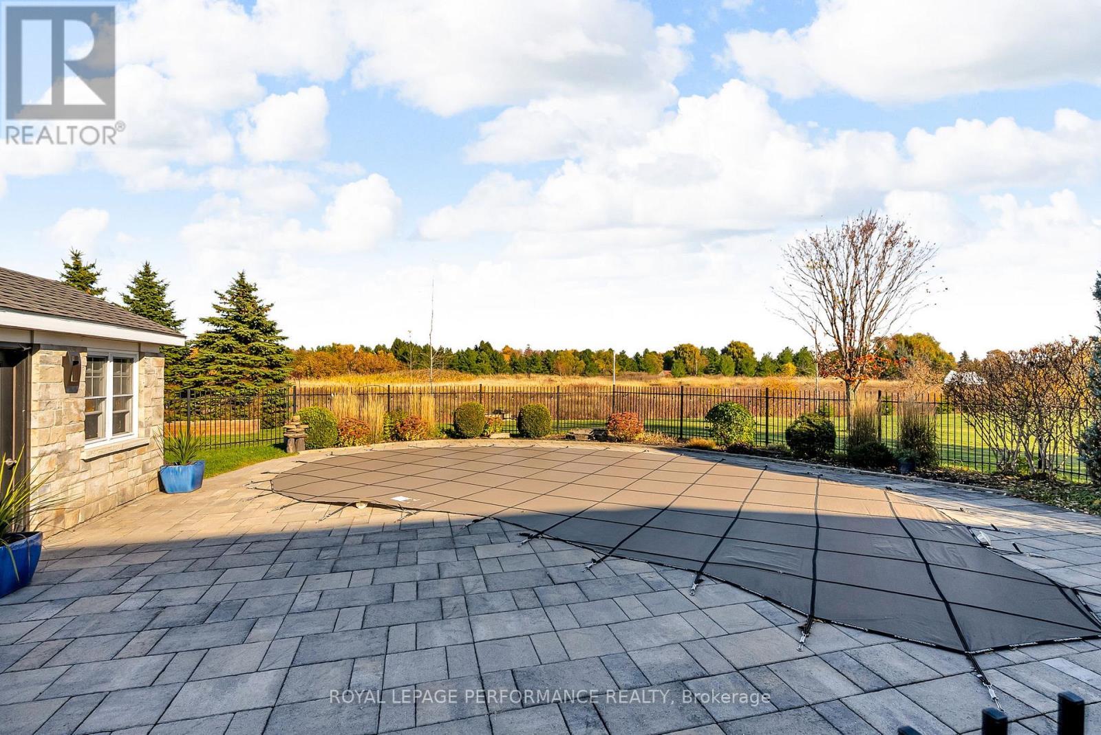 












6721 YACHT BOULEVARD

,
South Glengarry,




Ontario
K6H7N6

