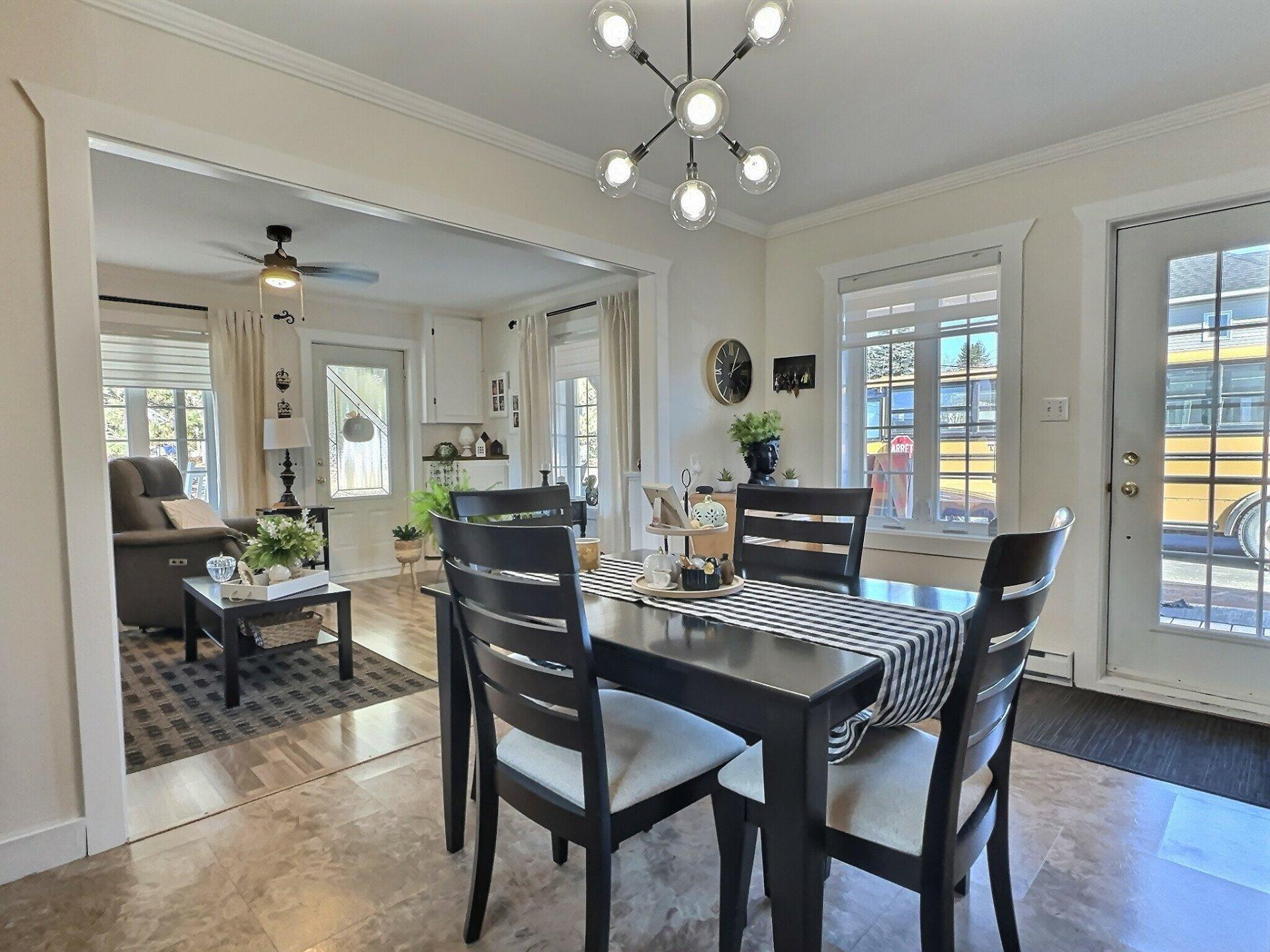 









5


Rue Arpin O.

,
Laverlochère-Angliers,




QC
J0Z2P0

