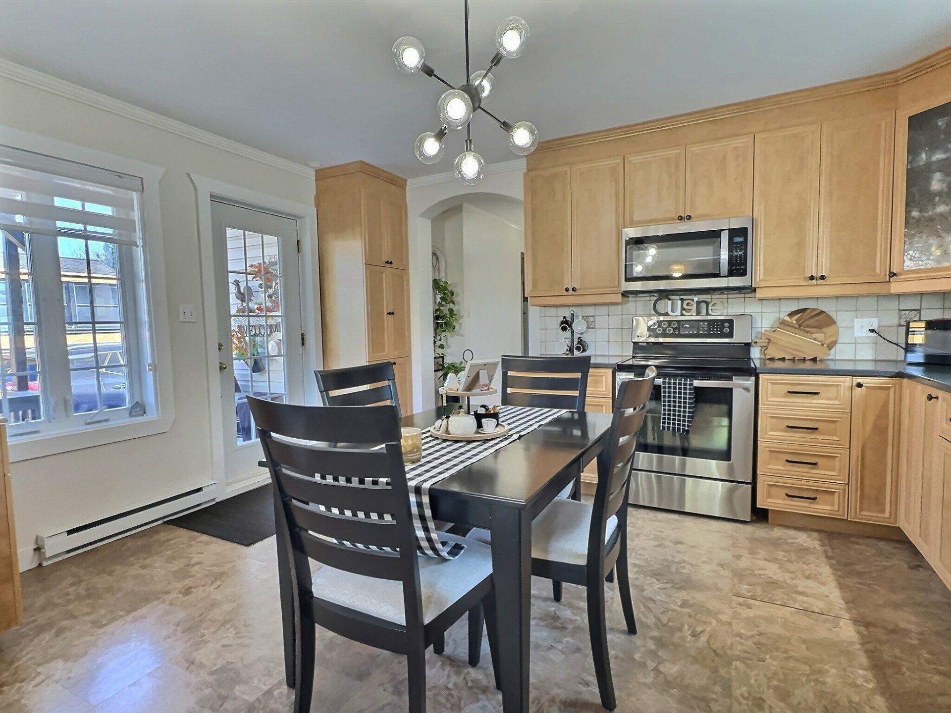 









5


Rue Arpin O.

,
Laverlochère-Angliers,




QC
J0Z2P0

