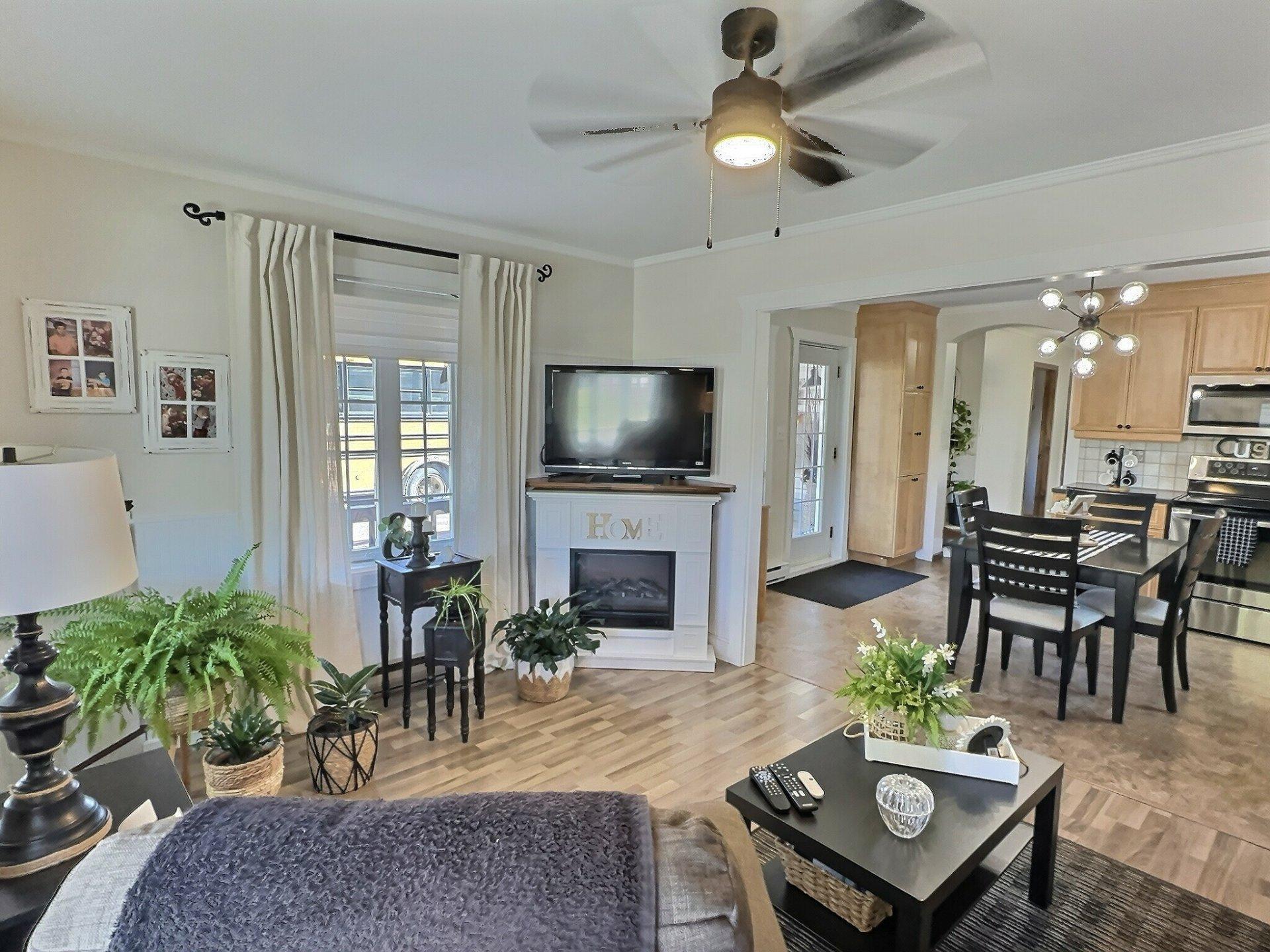 









5


Rue Arpin O.

,
Laverlochère-Angliers,




QC
J0Z2P0

