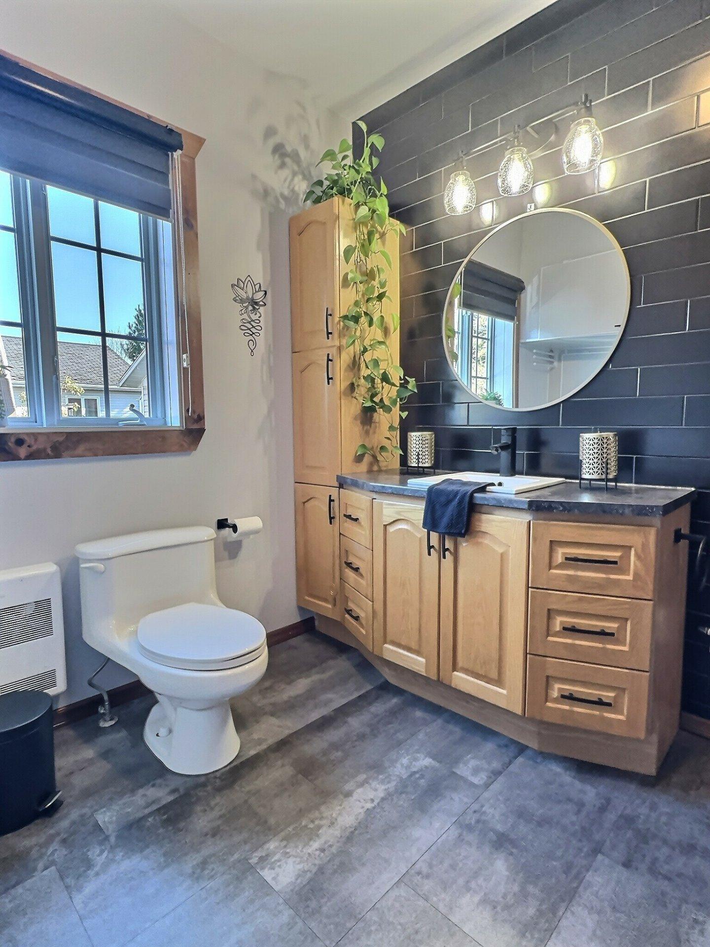 









5


Rue Arpin O.

,
Laverlochère-Angliers,




QC
J0Z2P0

