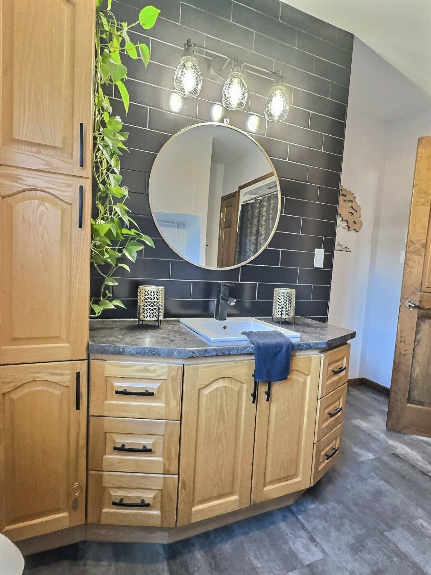 









5


Rue Arpin O.

,
Laverlochère-Angliers,




QC
J0Z2P0

