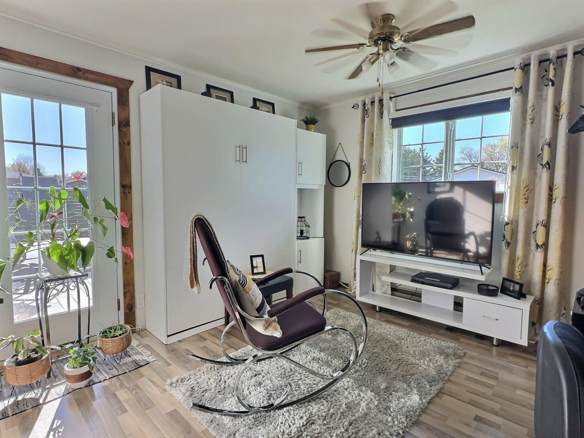 









5


Rue Arpin O.

,
Laverlochère-Angliers,




QC
J0Z2P0

