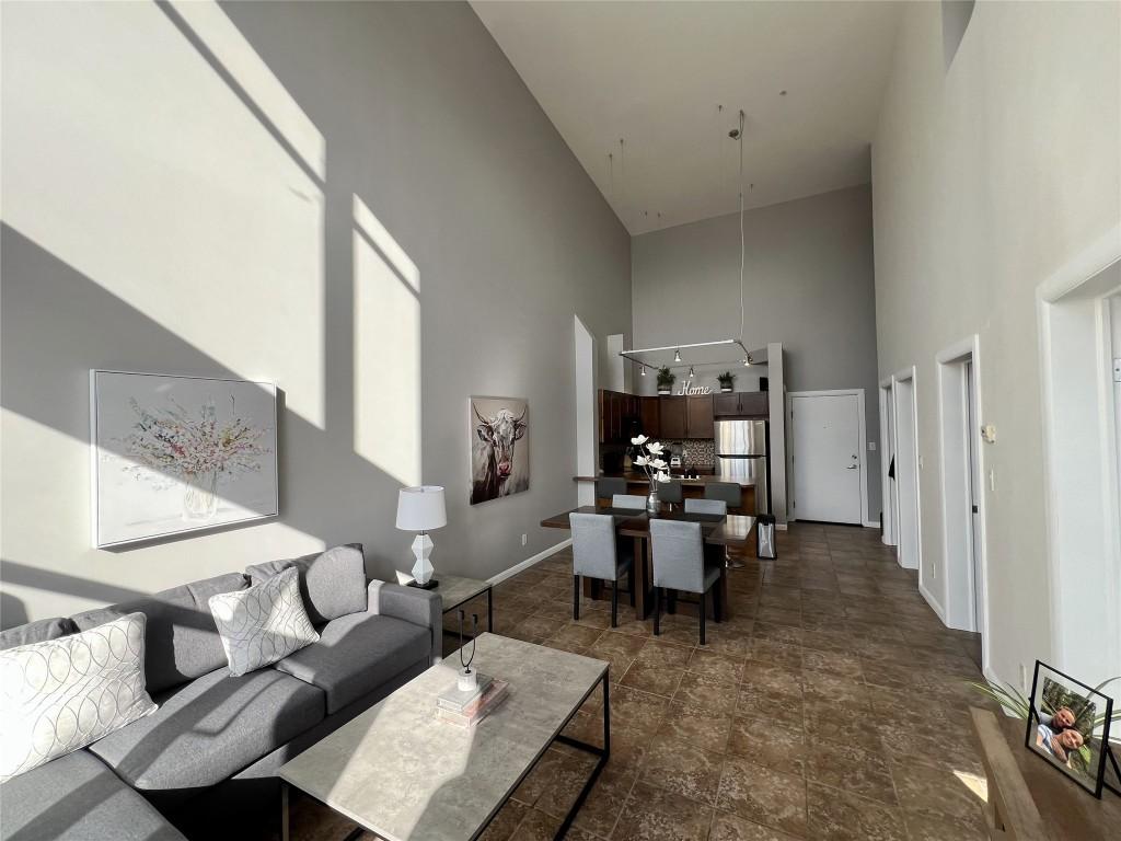 









654


Cook

Road, 633,
Kelowna,




BC
V1W 3G7

