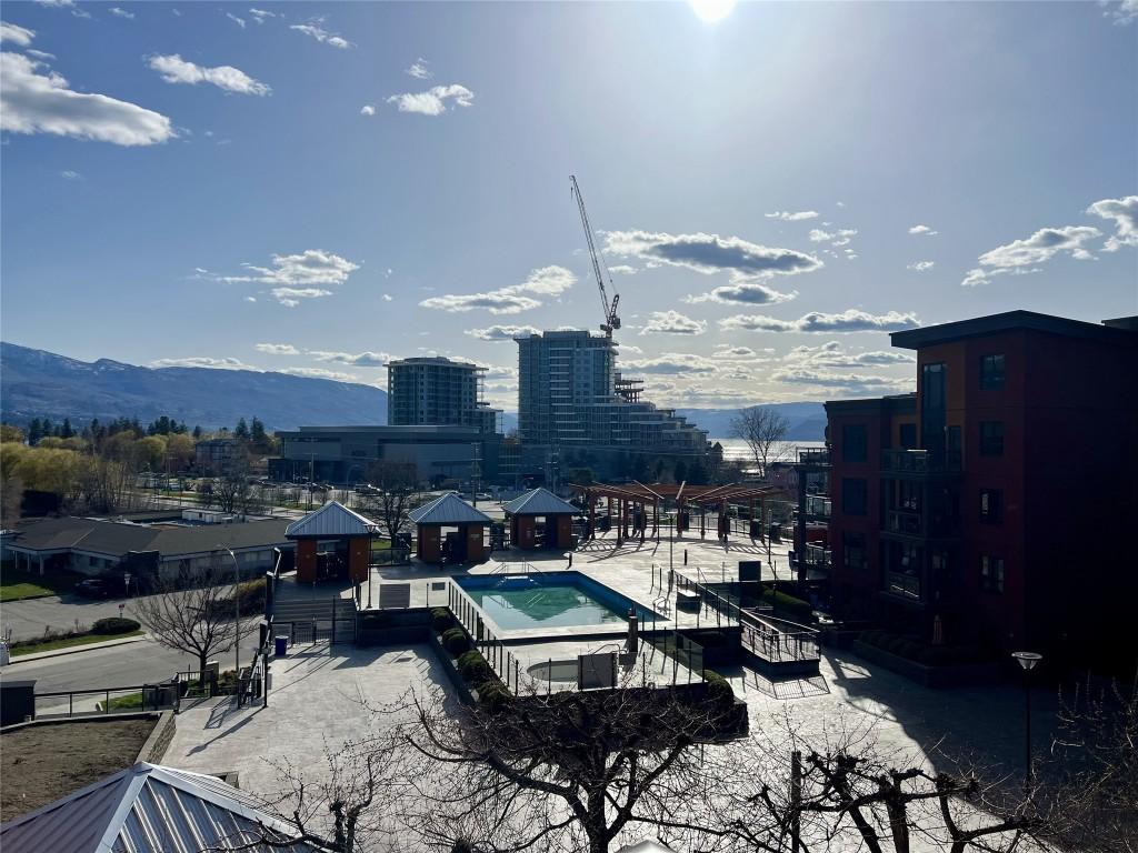 









654


Cook

Road, 633,
Kelowna,




BC
V1W 3G7

