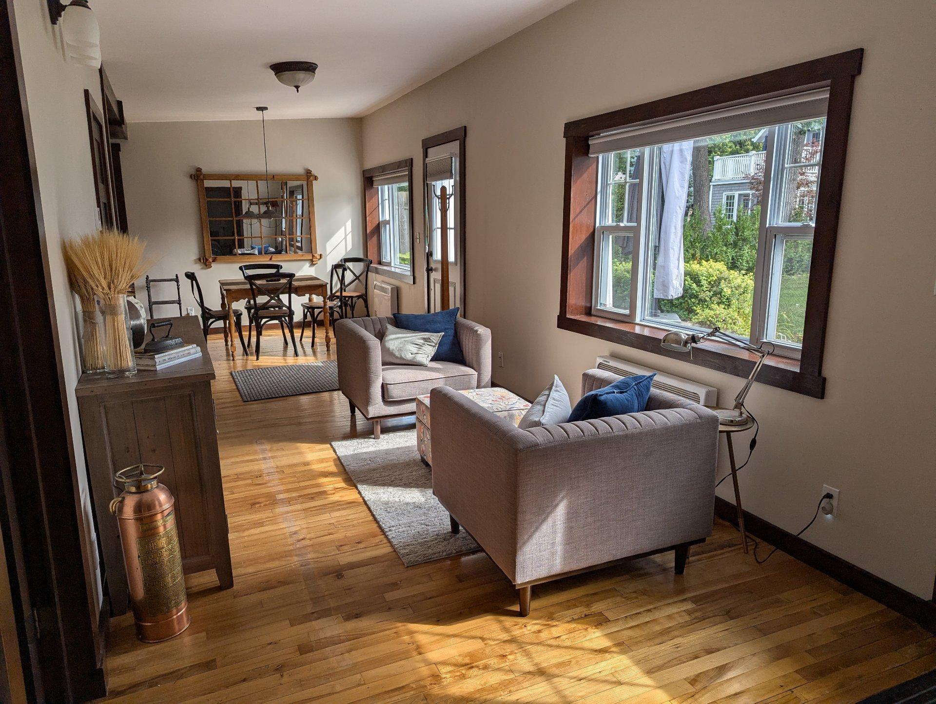 









18A


Av. du Golf

,
Pointe-Claire,




QC
H9S4N5

