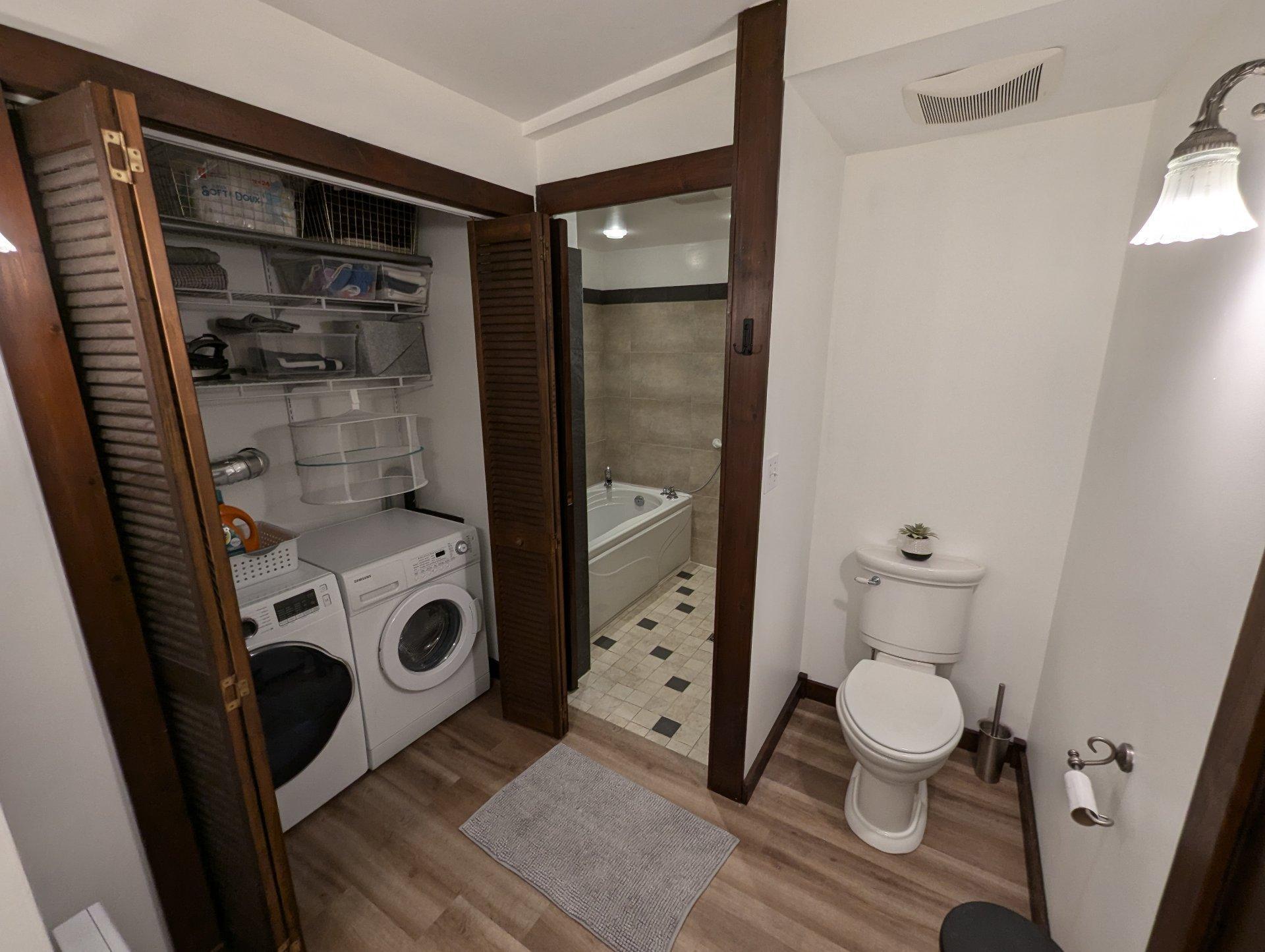 









18A


Av. du Golf

,
Pointe-Claire,




QC
H9S4N5

