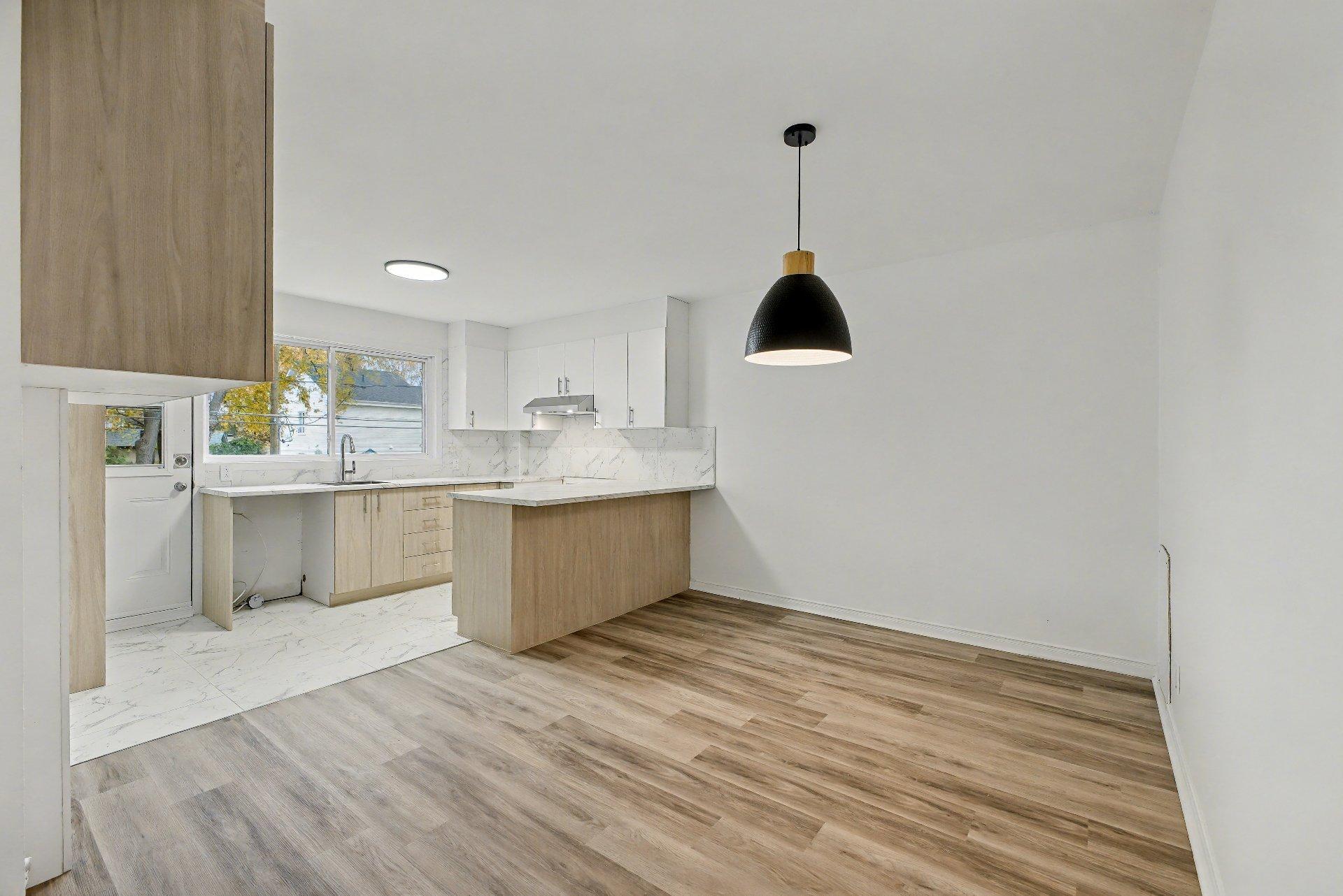 









158

 - 162


Boul. Seigneurial O.

,
Saint-Bruno-de-Montarville,




QC
J3V2H3

